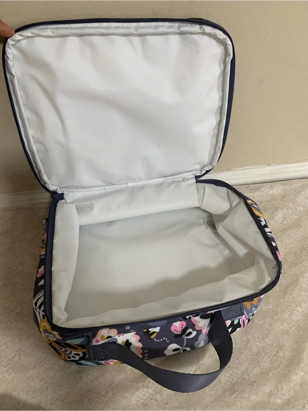 Vera Bradley Charmont Meadow Insulated Lunch Bag Reusable Gray Floral Box 10x8
